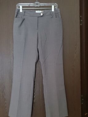 Calvin Klein Women's Gray Straight-Leg Dress Pants Size 2 With Pockets!